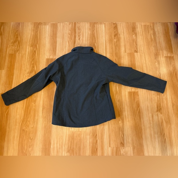 Gray Zip-Up Jacket with Endless Pools Fitness Systems Logo - Picture 5 of 5